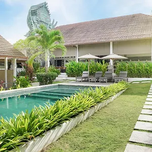 casa-asia.hotelsseminyak.net/